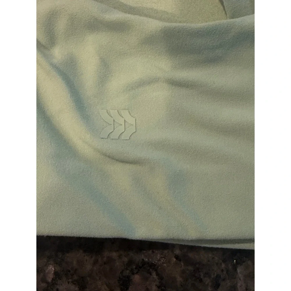 All in Motion Womens Light Green Double Strap Sports Bra Size M Activewear